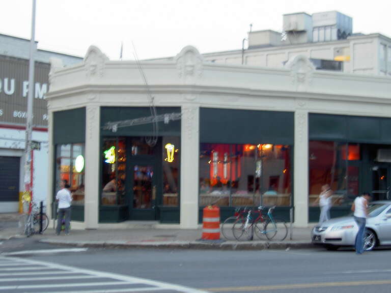 Miracle of Science, (exterior) Massachusetts Ave, Cambridge MA

&amp;lt;a href=&quot;https://www.flickr.com/search/?q=miracle of science menu&amp;amp;w=all&quot;&amp;gt;The menu&amp;lt;/a&amp;gt; is wicked cool, but I didn't take a picture of it, cause I was at All Asia...

that