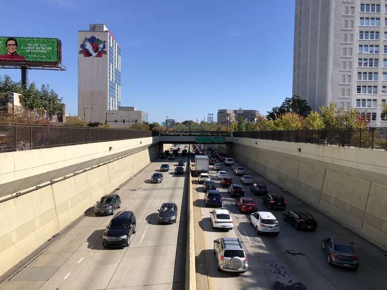 View east along Interstate 676 and U.S. Route 30 (Vine Street Expressway) from the overpass for North 12th Street in Philadelphia, Pennsylvania
