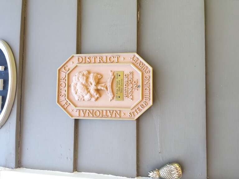 217 king george street sign