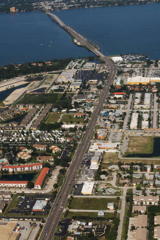 More images at https://www.flickr.com/photos/formulanone/