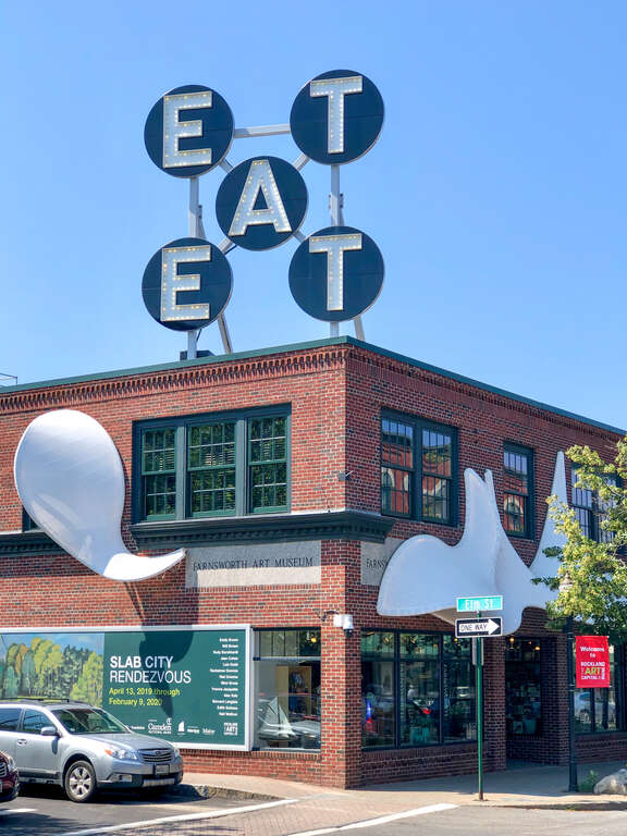EAT sign by Robert Indiana, 1964. Farnsworth Art Museum, Rockland, Maine.