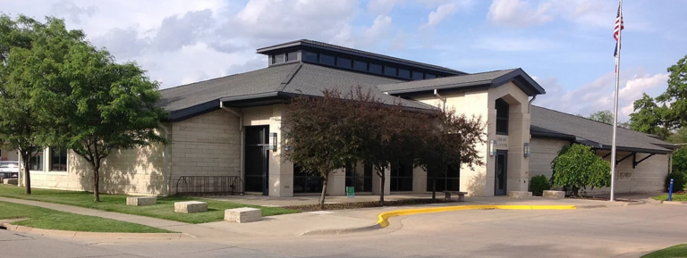 Front view of Anamosa Library &amp;amp; Learning Center
