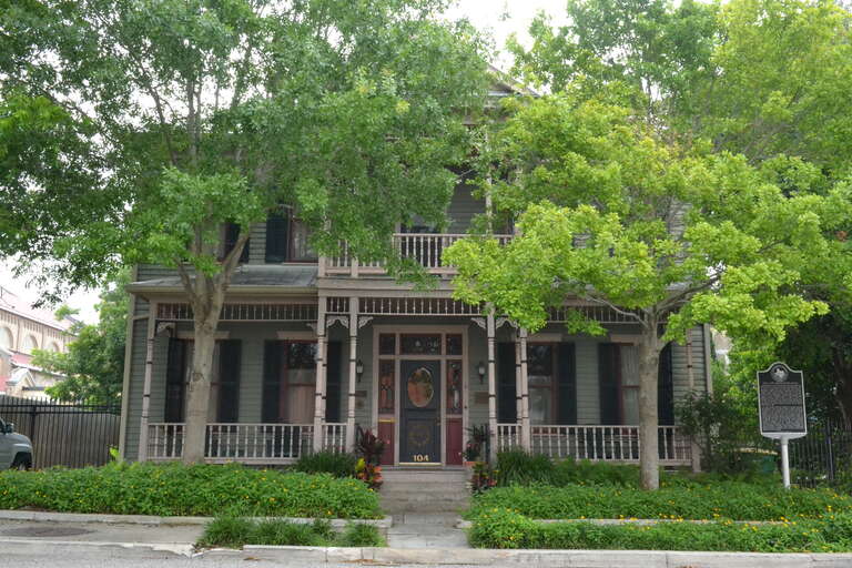 J. T. Jecker House in Victoria, Texas. Listed on the National Register of Historic Places.