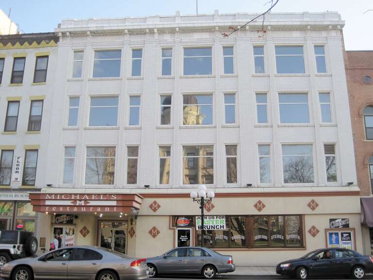 Livingston's Department Store in the Bloomington Central Business District (c. 1917).