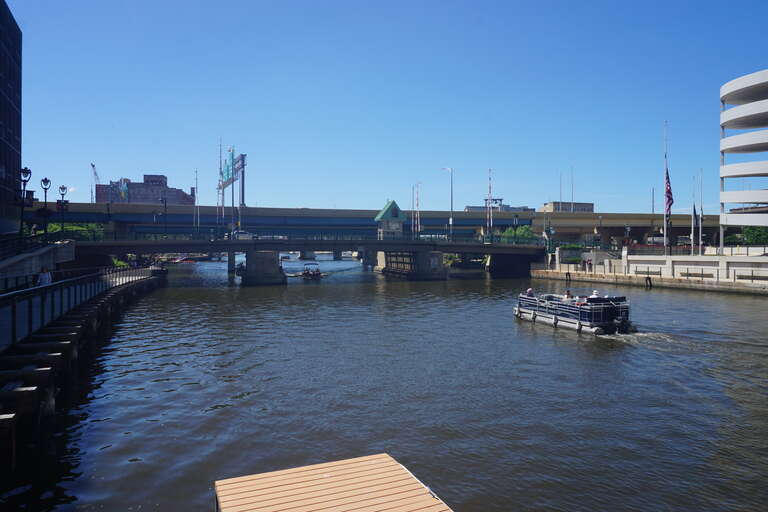 The Milwaukee Riverwalk in Milwaukee, Wisconsin (United States).