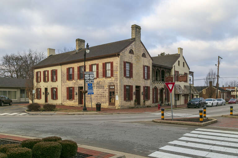 Oblique view of the National Register-listed Old Talbott Tavern, supposedly built in 1779 in Bardstown, Kentucky.