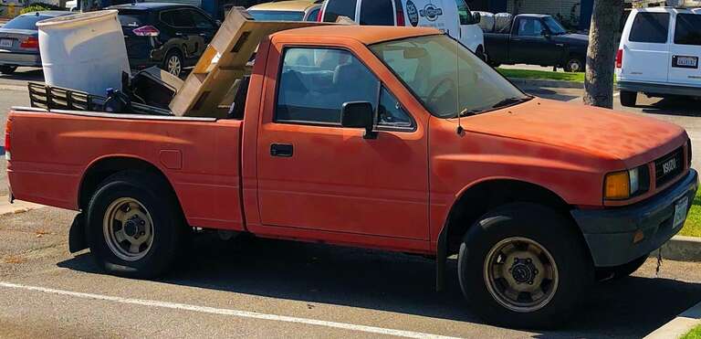 Ultra rare ISUZU pickup Truck