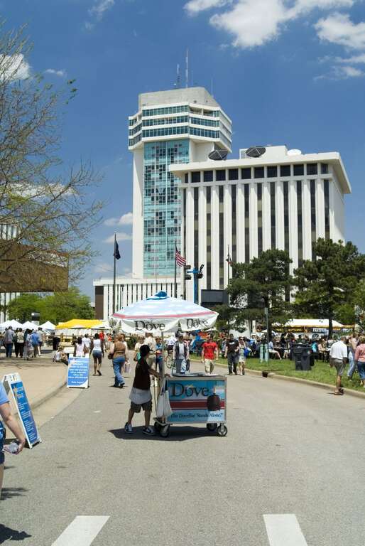 When I decide to head down to Riverfest with my camera, everyone else heads home.