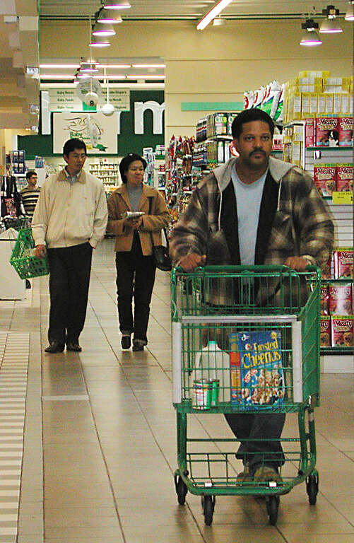 December 9, 2000: Sav-a-Center on Tchoupitoulas.