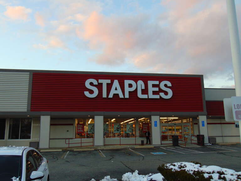 This store scaled down some time in the late-2000s, early-2010s.