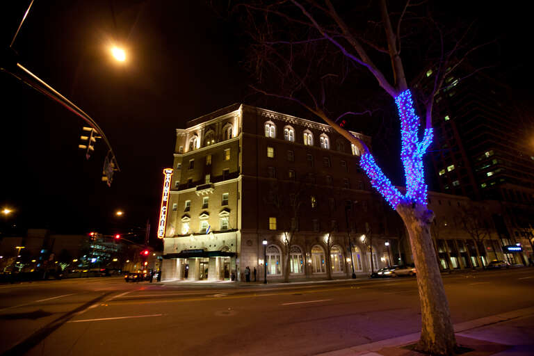 Haunted and stuff - the Sainte Claire Hotel