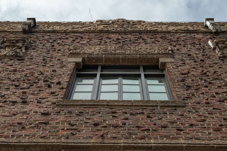 clinker-bricked building