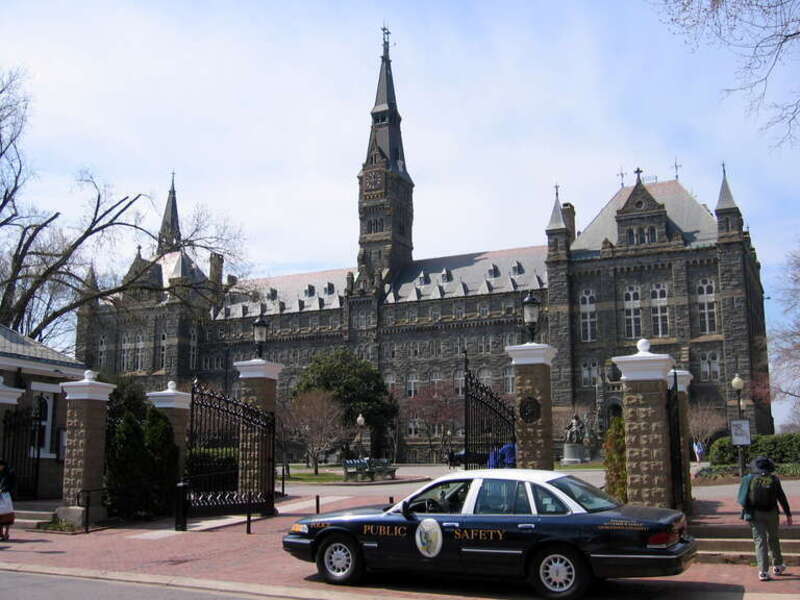 Georgetown University main entrance (March 24, '04)