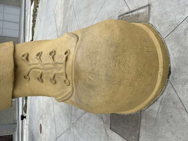 Located in Tulsa, Oklahoma, the golden driller represents the state that is full of oilfiled work. It was erected in 1952 in front of the expo center.