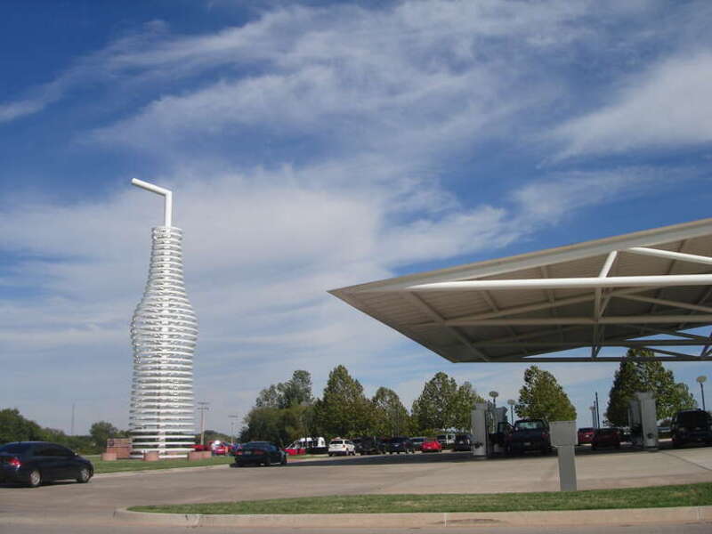 Historic Route 66 Oklahoma / POPS Gas Station between  Oklahoma City and Arcadia