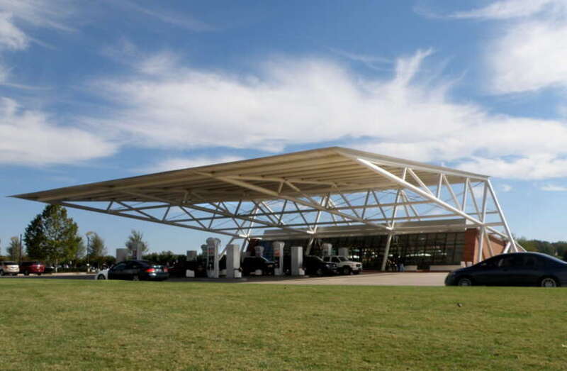 Historic Route 66 Oklahoma / POPS Gas Station between  Oklahoma City and Arcadia