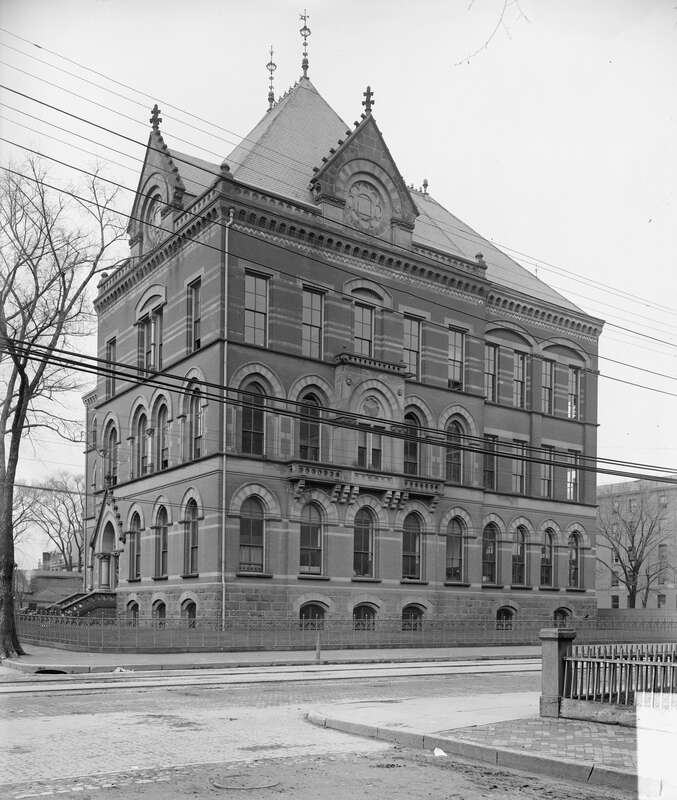 Old Peabody Museum building, completed in 1876 and demolished in 1917 for the Memorial Quadrangle dormitory. New museum was erected 1924 on Whitney Avenue. View from across Elm Street at the intersection of High Street, New Haven, CT.