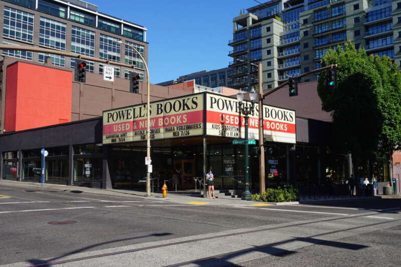 Powell's City of Books in Portland, Oregon (United States).