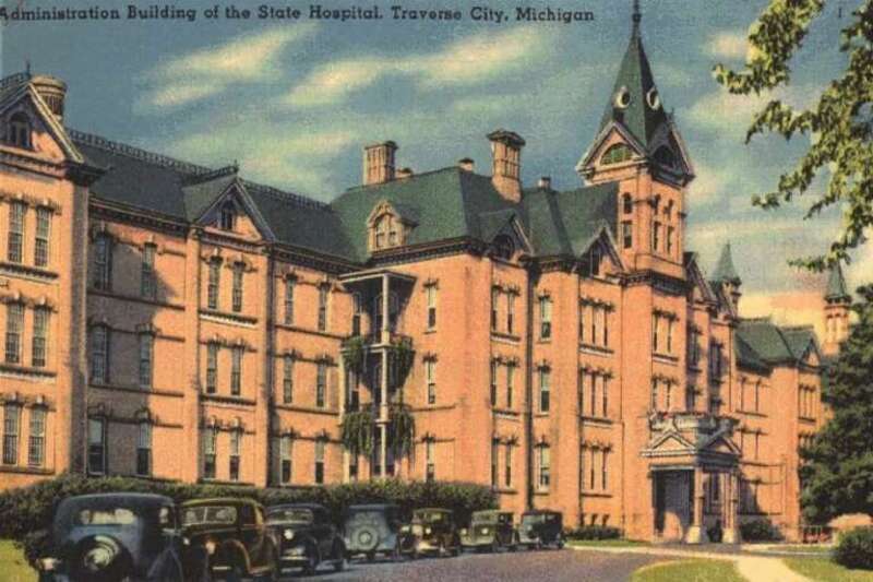 Traverse City State Hospital, Traverse City, Michigan, Kirkbride Complex, circa 1930. Copyright has expired on this postcard, if it was ever subject to copyright restrictions.