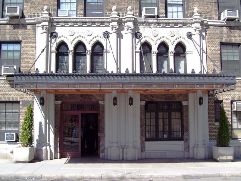 29 Washington Square West, between Waverly Place and Washington Place in the Greenwich Village neighborhood of Manhattan, New York City, was built in 1927. (Source: NYC GIS map)