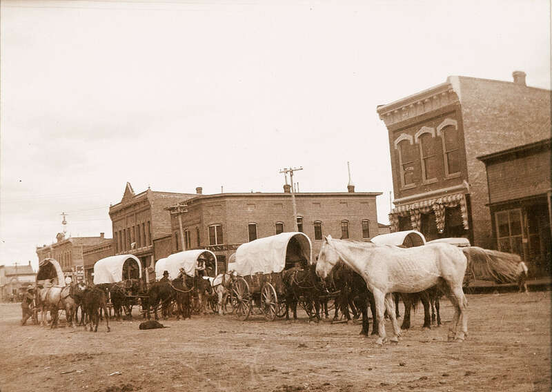 Covered wagons in Chadron, Nebraska