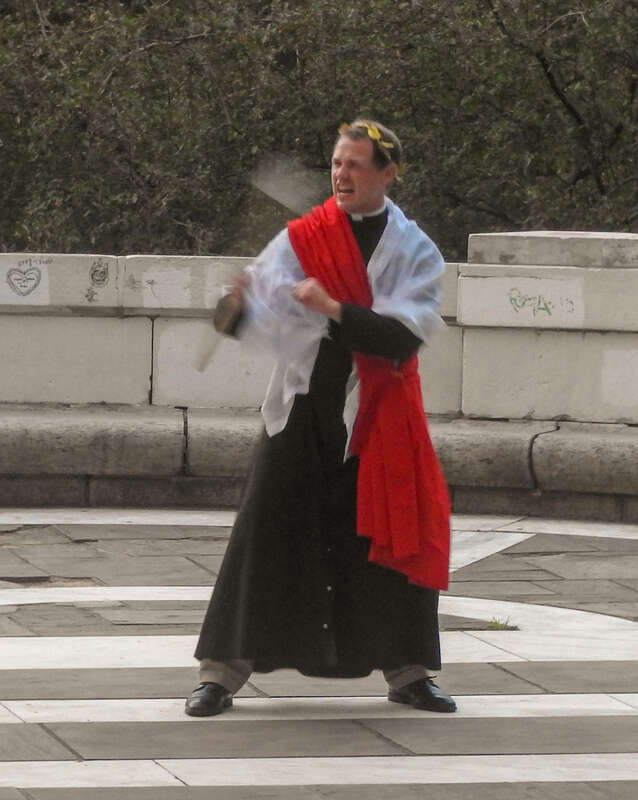 Sir Nathaniel plays Julius Caesar as one of the Nine Worthies