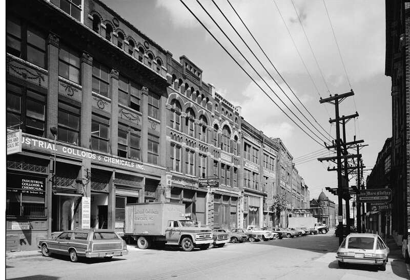 Jackson Avenue warehouses in Knoxville, Tennessee, USA.
Original description: LOOKING EAST FROM 127-125 JACKSON AVENUE (INDUSTRIAL COLLOIDS AND CHEMICALS, INC.) TO SULLIVAN'S SALOON (in background, with domed roof) - Jackson Avenue Warehouse
