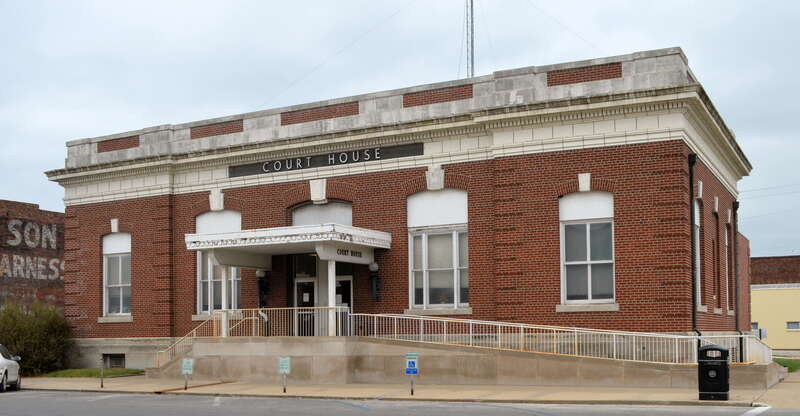 Randolph County, Missouri, auxillary courthouse in Moberly