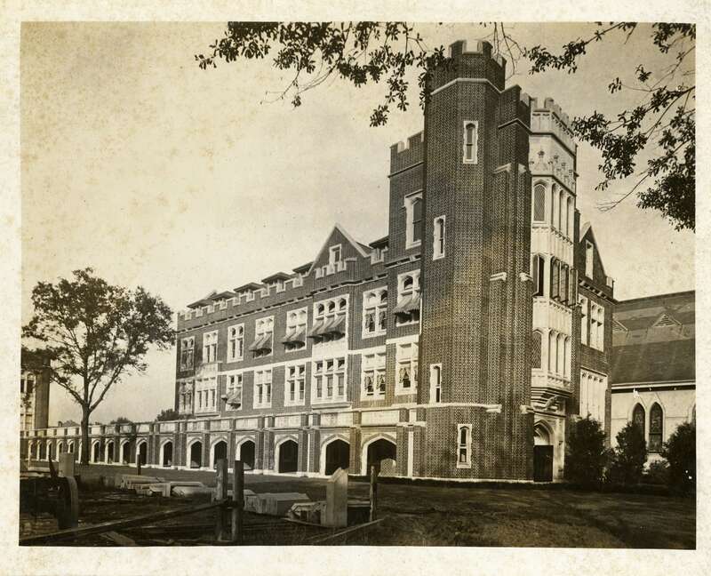 Loyola University New Orleans Thomas Hall
