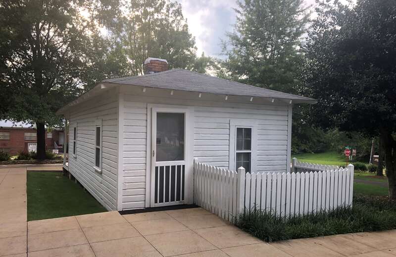 House where Elvis Aron Presley was born in 1931. Tupelo, Mississippi.