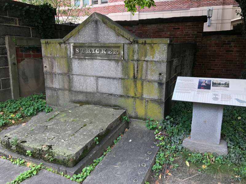 Photograph by Eli Pousson, 2017 August 23.