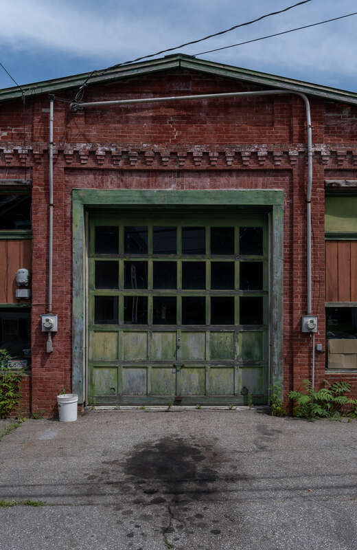 Auto repair shop, Wiscasset, Maine, US (PPL1-Corrected)