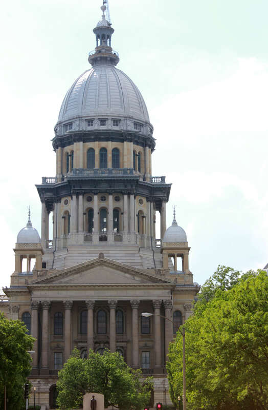 Pictures of the capital of Illinois, a city of roughly 117,000.
Straight up shot of the capitol Building in Springfield