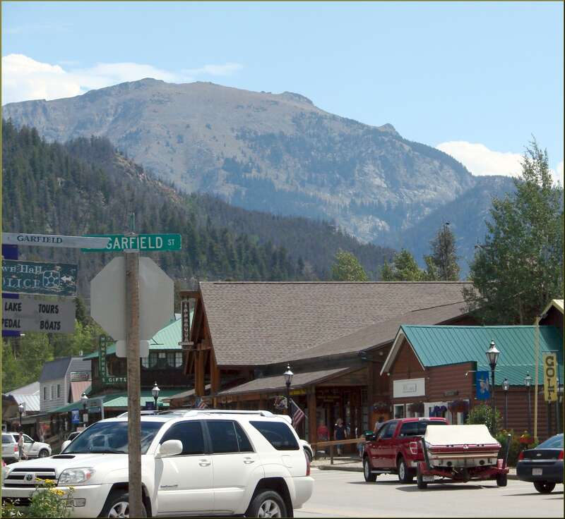 (1 in a multiple picture set)
The east end of Grand Avenue seems to sit right at the base of huge Mt. Baldy.  Tim Allen, TV actor, has a home just above the end of the street.