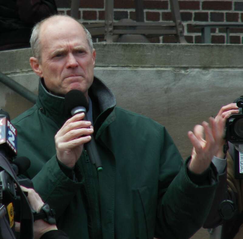 A2Fiber Rally March 26, 2010: The Mayor, John Hieftje