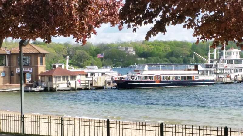 Lake Geneva, WI Boating Tours