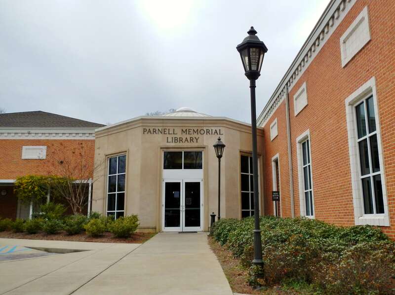 This is a photograph of the Parnell Memorial Library in Montevallo, Alabama.