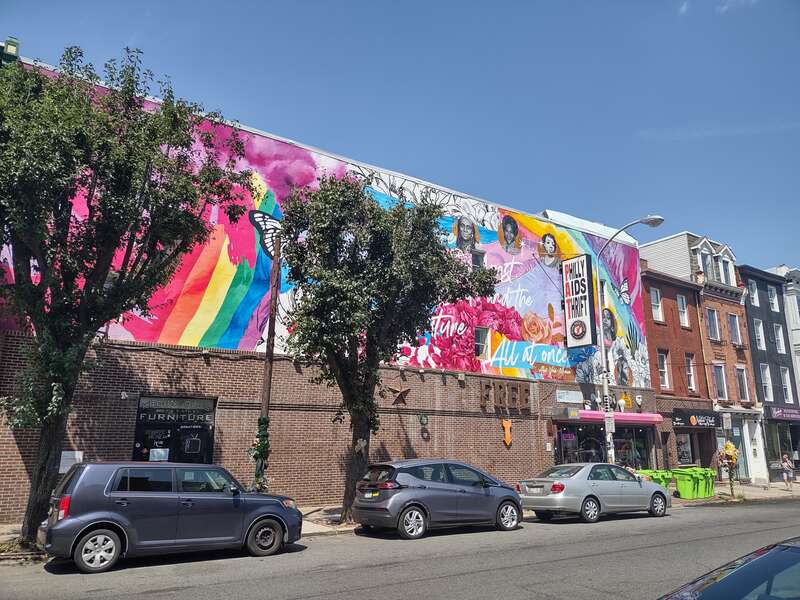 Queen Village thrift shop