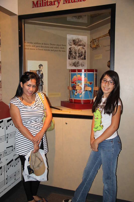Amy Todd and Nimsibeth Todd. Western Civil War Battlefield, Tennessee. Complete indexed photo collection at WorldHistoryPics.com.