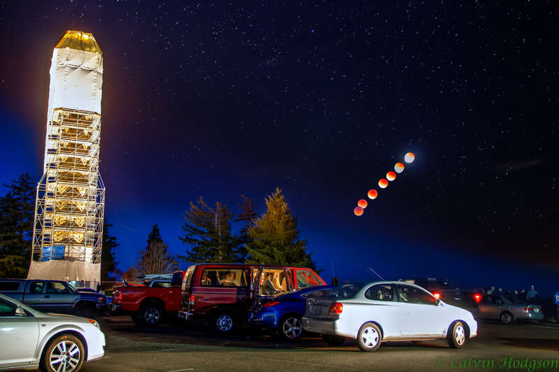 The super blood moon at Astoria in a time-lapse. Decided after all to process all the HDR photos I had and merge them. The most work was waiting 2 hours to Prime denoise the 18 photos. Junky laptop. No upgrades planned yet.

HDR tone mapping took no