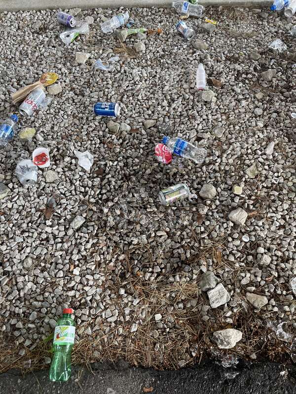 Litter at the 2022 Indianapolis 500