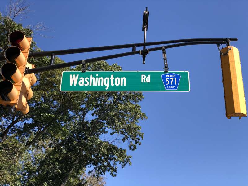 Traffic signal at the intersection of Mercer County Route 526 and 571 (Washington Road) and Faculty Road in Princeton, Mercer County, New Jersey