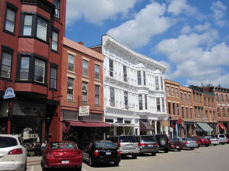Galena, Illinois: Stores and restaurants on Main St.  A photo I took in August 2009.
