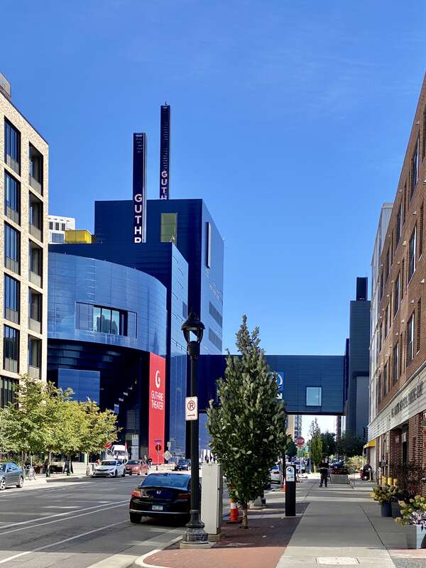 Built between 2003 and 2006, this contemporary theater was designed by Ateliers Jean Nouvel and Architectural Alliance, and features a distinctive dark blue paneled facade.  The ten-story building stands 167 feet tall, with three theater performance