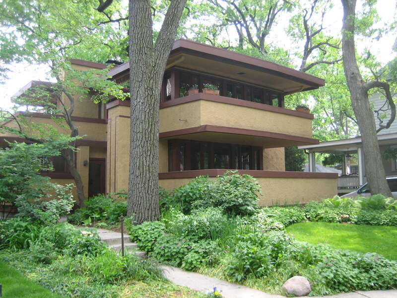 Mrs. Thomas H. Gale House, Oak Park, Illinois. 1909, designed by Frank Lloyd Wright. Contributing property to the Frank Lloyd Wright Prairie School of Architecture Historic District. National Register of Historic Places.