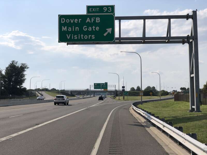View north along Delaware State Route 1 (Bay Road) at Exit 93 (Dover Air Force Base, Main Gate, Visitors) in Dover, Kent County, Delaware