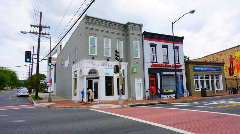 Uniontown Bar &amp;amp; Grill