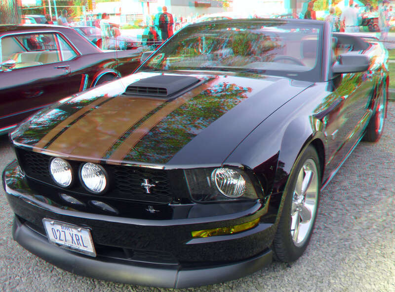 View with 3D red/cyan glasses