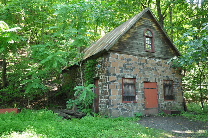 18th/19th-century carpentry shop, on the grounds of the Eli Whitney Gun Factory in Hamden, Connecticut.