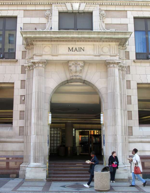 The Main Building of Thomas Jefferson University's Jefferson Medical College at 132 S. 10th Street between Sansom and Walnut Streets in Center City, Philadelphia